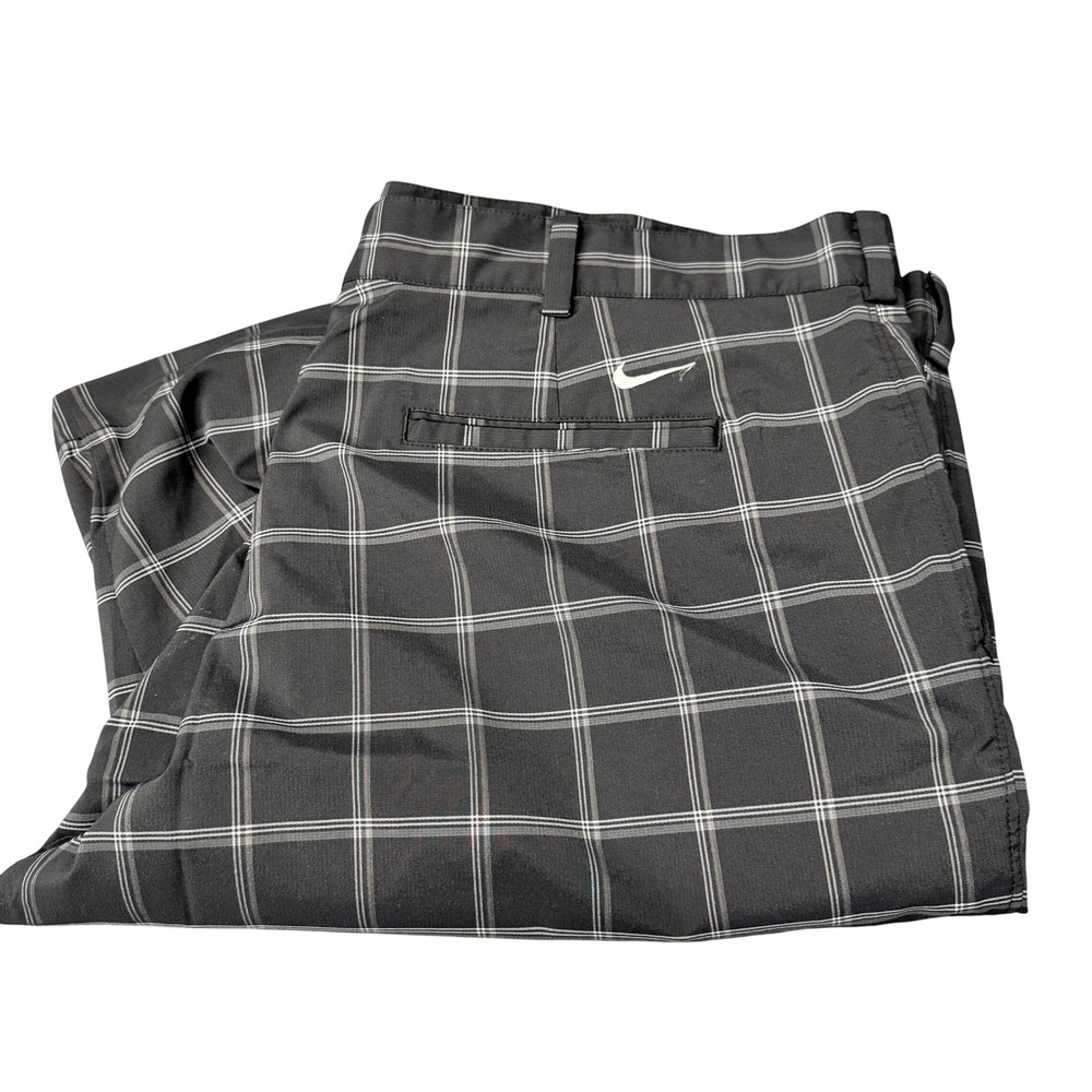 Nike Golf‎ Shorts Mens 42 (43x12 ACTUAL) Plaid Black Gray Performance Activewear